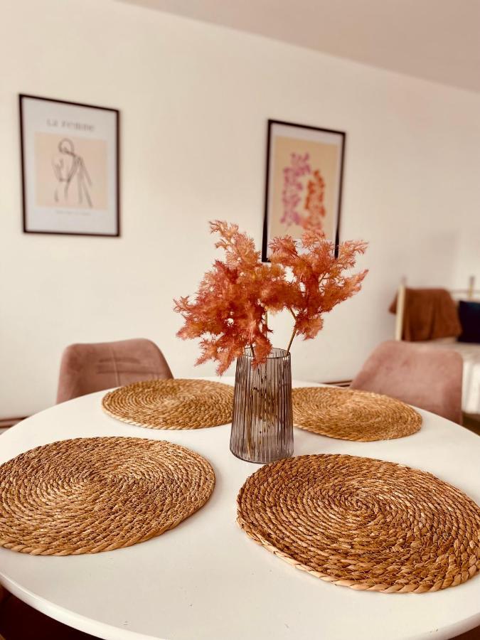 Apartamenty Cud Miod ครอสโน ภายนอก รูปภาพ
